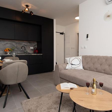 Studio Apartman Apollonia Sinj Exterior photo